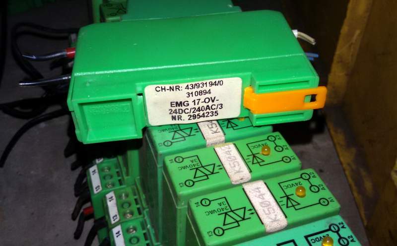 EMG 17-OV- 24DC/240AC/3 (x2) EMG 17-OV- 24DC/240AC/3 (x2)